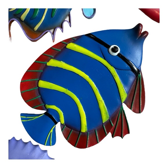 Y2K Fish & Ocean Themed Wall Decor Set of 9 Vibrant Tropical Painted Ceramic - Picture 5 of 16